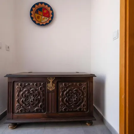 Downtown Lady Terrace